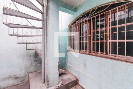 Casa à venda com 60m², 2 quartos e 3 vagas Casa à venda com 60m², 2 quartos e 3 vagasCasa 4 Entrada