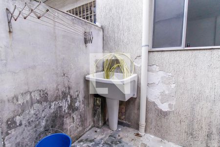 Casa à venda com 60m², 2 quartos e 3 vagas Casa à venda com 60m², 2 quartos e 3 vagasCasa 1 Área de Serviço