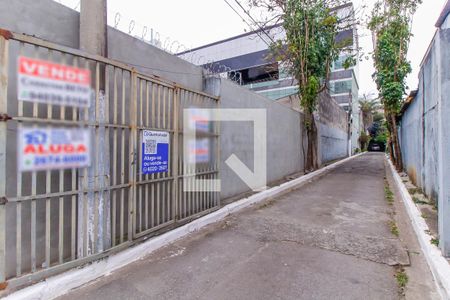 Casa à venda com 60m², 2 quartos e 3 vagas Casa à venda com 60m², 2 quartos e 3 vagasEntrada da Vila