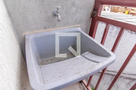 Casa à venda com 60m², 2 quartos e 3 vagas Casa à venda com 60m², 2 quartos e 3 vagasCasa 4 Área de Serviço