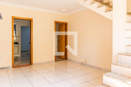 Sala de casa de condomínio para alugar com 2 quartos, 70m² em Copacabana, Belo Horizonte
