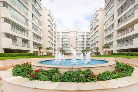 Apartamento à venda com 75m², 2 quartos e 1 vagaFachada