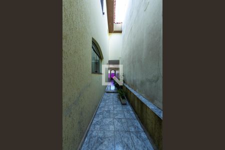 Casa à venda com 148m², 3 quartos e 3 vagas Casa à venda com 148m², 3 quartos e 3 vagasCorredor