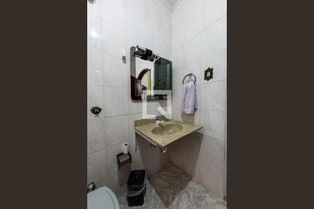 Casa à venda com 148m², 3 quartos e 3 vagas Casa à venda com 148m², 3 quartos e 3 vagasBanheiro
