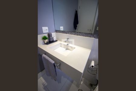 Apartamento para alugar com 168m², 4 quartos e 3 vagas Apartamento para alugar com 168m², 4 quartos e 3 vagasBanheiro da Suite - Quarto 3