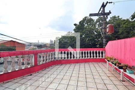 Casa à venda com 120m², 2 quartos e 2 vagasVaranda