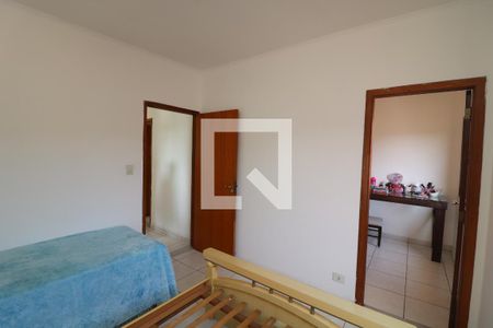 Casa à venda com 120m², 5 quartos e 2 vagasQuarto 3