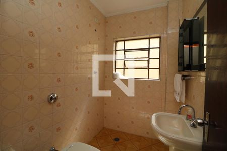 Casa à venda com 120m², 5 quartos e 2 vagasBanheiro 2