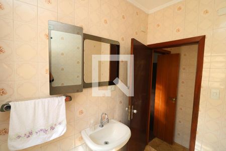 Casa à venda com 120m², 5 quartos e 2 vagasBanheiro 2