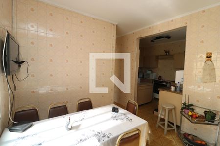 Casa à venda com 120m², 5 quartos e 2 vagasCopa