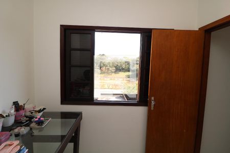 Casa à venda com 120m², 5 quartos e 2 vagasCloset do quarto 3