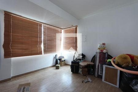 Casa à venda com 150m², 4 quartos e 3 vagasSuíte