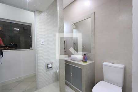 Casa à venda com 150m², 4 quartos e 3 vagasBanheiro de Baixo