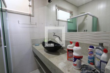 Casa à venda com 150m², 4 quartos e 3 vagasBanheiro da Suíte