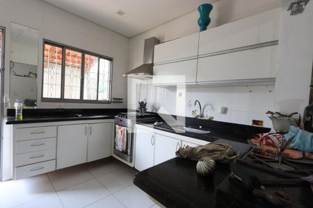 Casa à venda com 150m², 4 quartos e 3 vagasCozinha