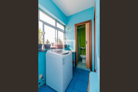 Apartamento à venda com 250m², 2 quartos e 2 vagas Apartamento à venda com 250m², 2 quartos e 2 vagasÁrea de serviço