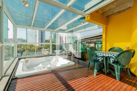 Apartamento à venda com 250m², 2 quartos e 2 vagas Apartamento à venda com 250m², 2 quartos e 2 vagasCobertura