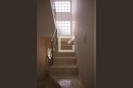 Casa à venda com 480m², 6 quartos e 5 vagasEscada