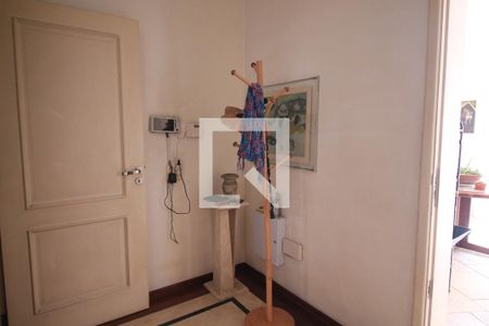 Casa à venda com 480m², 6 quartos e 5 vagasHall