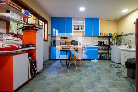 Casa de condomínio à venda com 389m², 3 quartos e 3 vagas Casa de condomínio à venda com 389m², 3 quartos e 3 vagasÁrea de Serviço