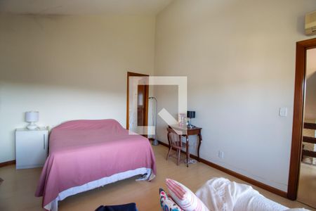 Casa de condomínio à venda com 389m², 3 quartos e 3 vagas Casa de condomínio à venda com 389m², 3 quartos e 3 vagasSuíte 1