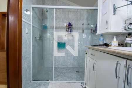 Casa de condomínio à venda com 389m², 3 quartos e 3 vagas Casa de condomínio à venda com 389m², 3 quartos e 3 vagasBanheiro da Suíte 3