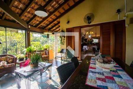 Casa de condomínio à venda com 389m², 3 quartos e 3 vagas Casa de condomínio à venda com 389m², 3 quartos e 3 vagasVaranda da Sala