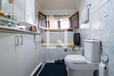 Casa de condomínio à venda com 389m², 3 quartos e 3 vagas Casa de condomínio à venda com 389m², 3 quartos e 3 vagasBanheiro da Suíte 3