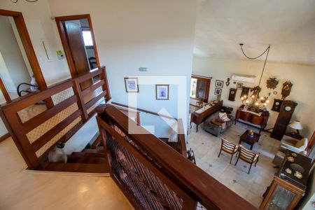 Casa de condomínio à venda com 389m², 3 quartos e 3 vagas Casa de condomínio à venda com 389m², 3 quartos e 3 vagasCorredor