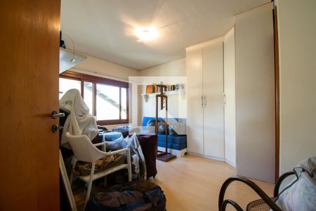 Casa de condomínio à venda com 389m², 3 quartos e 3 vagas Casa de condomínio à venda com 389m², 3 quartos e 3 vagasSuíte 2