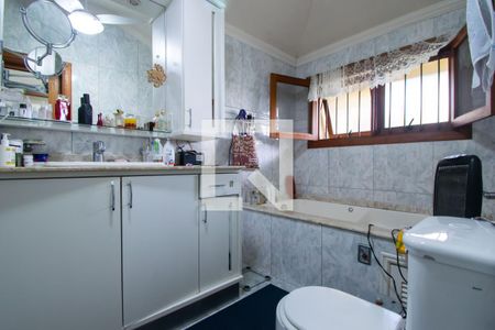 Casa de condomínio à venda com 389m², 3 quartos e 3 vagas Casa de condomínio à venda com 389m², 3 quartos e 3 vagasBanheiro da Suíte 3