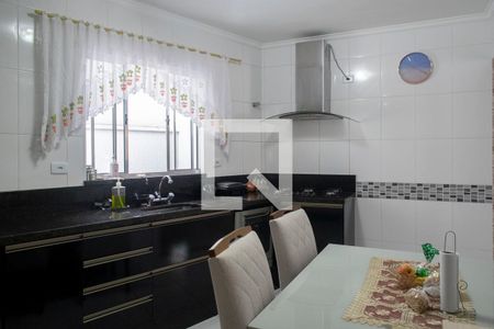 Casa à venda com 150m², 3 quartos e 4 vagas Casa à venda com 150m², 3 quartos e 4 vagasCozinha