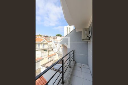 Casa à venda com 150m², 3 quartos e 4 vagas Casa à venda com 150m², 3 quartos e 4 vagasSacada