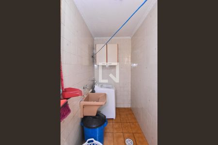 Casa à venda com 100m², 2 quartos e 1 vaga Casa à venda com 100m², 2 quartos e 1 vagaCozinha