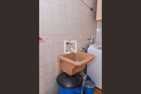 Casa à venda com 100m², 2 quartos e 1 vaga Casa à venda com 100m², 2 quartos e 1 vagaCozinha