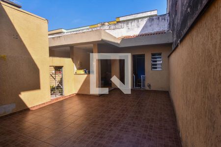 Casa à venda com 100m², 2 quartos e 1 vaga Casa à venda com 100m², 2 quartos e 1 vagaQuintal