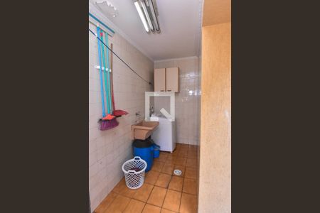 Casa à venda com 100m², 2 quartos e 1 vaga Casa à venda com 100m², 2 quartos e 1 vagaÁrea de Serviço