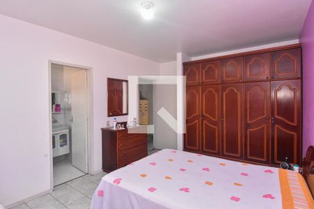 Casa à venda com 189m², 3 quartos e 5 vagas Casa à venda com 189m², 3 quartos e 5 vagasQuarto Suíte