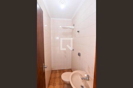 Casa à venda com 189m², 3 quartos e 5 vagas Casa à venda com 189m², 3 quartos e 5 vagasBanheiro de Serviço