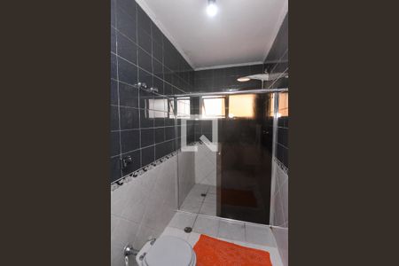 Casa à venda com 189m², 3 quartos e 5 vagas Casa à venda com 189m², 3 quartos e 5 vagasBanheiro Corredor