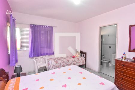 Casa à venda com 189m², 3 quartos e 5 vagas Casa à venda com 189m², 3 quartos e 5 vagasQuarto Suíte