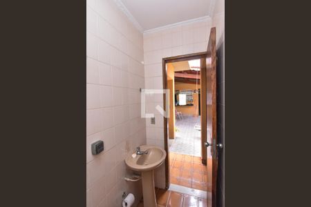 Casa à venda com 189m², 3 quartos e 5 vagas Casa à venda com 189m², 3 quartos e 5 vagasBanheiro de Serviço