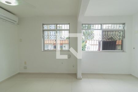 Sala de apartamento à venda com 2 quartos, 56m² em Anil, Rio de Janeiro