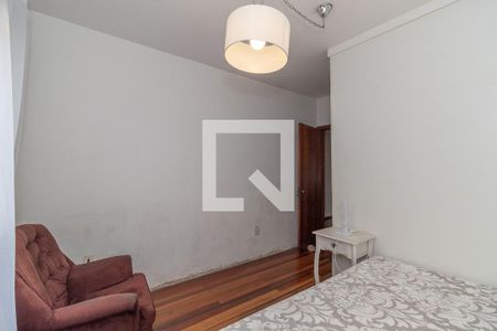 Casa à venda com 260m², 4 quartos e 3 vagas Casa à venda com 260m², 4 quartos e 3 vagasQuarto 2 - Suíte