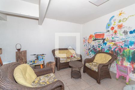 Casa à venda com 260m², 4 quartos e 3 vagas Casa à venda com 260m², 4 quartos e 3 vagasÁrea comum - Churrasqueira