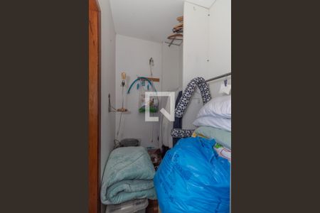 Casa à venda com 260m², 4 quartos e 3 vagas Casa à venda com 260m², 4 quartos e 3 vagasCloset da suíte 2