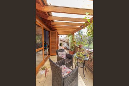 Casa à venda com 260m², 4 quartos e 3 vagas Casa à venda com 260m², 4 quartos e 3 vagasVaranda da Sala