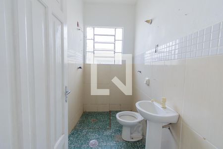 Casa à venda com 140m², 3 quartos e 2 vagas Casa à venda com 140m², 3 quartos e 2 vagasBanheiro 2