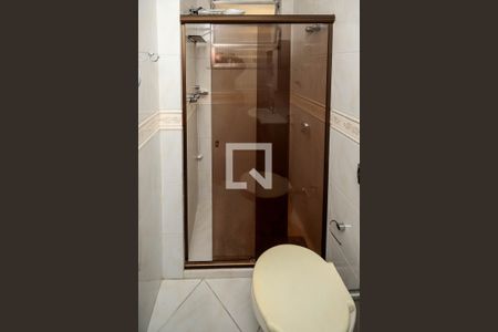 Apartamento à venda com 64m², 2 quartos e 1 vaga Apartamento à venda com 64m², 2 quartos e 1 vagaBanheiro