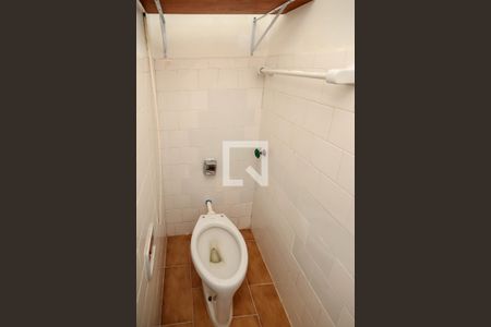 Apartamento à venda com 64m², 2 quartos e 1 vaga Apartamento à venda com 64m², 2 quartos e 1 vagaBanheiro de Serviço